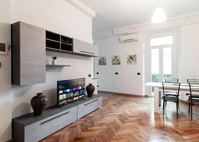 Ornella - Center Near The Como