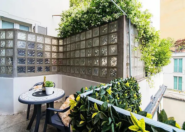 Ornella - Center Near The Apartman